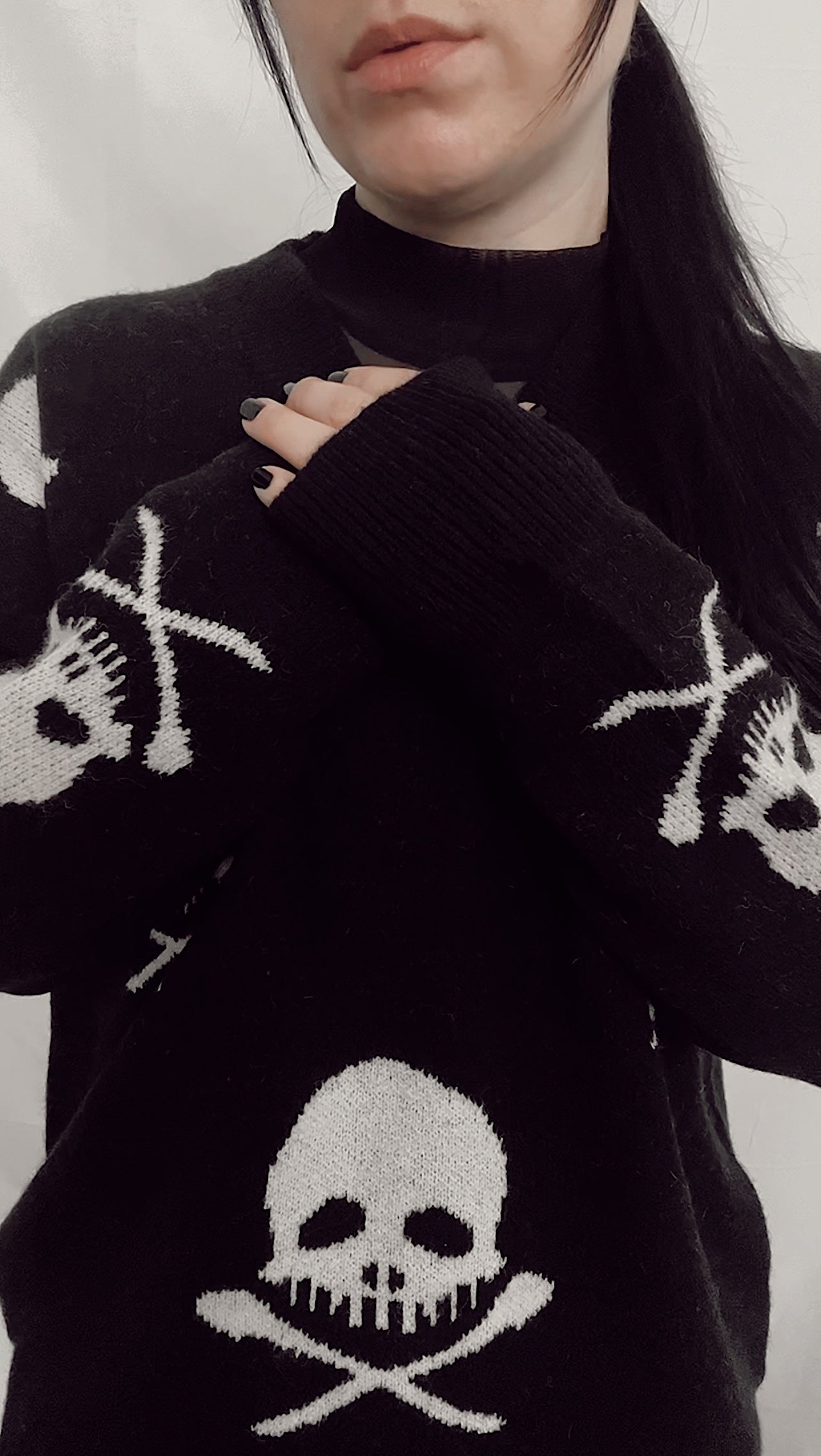 Soft Spine Skull V-neck Sweater