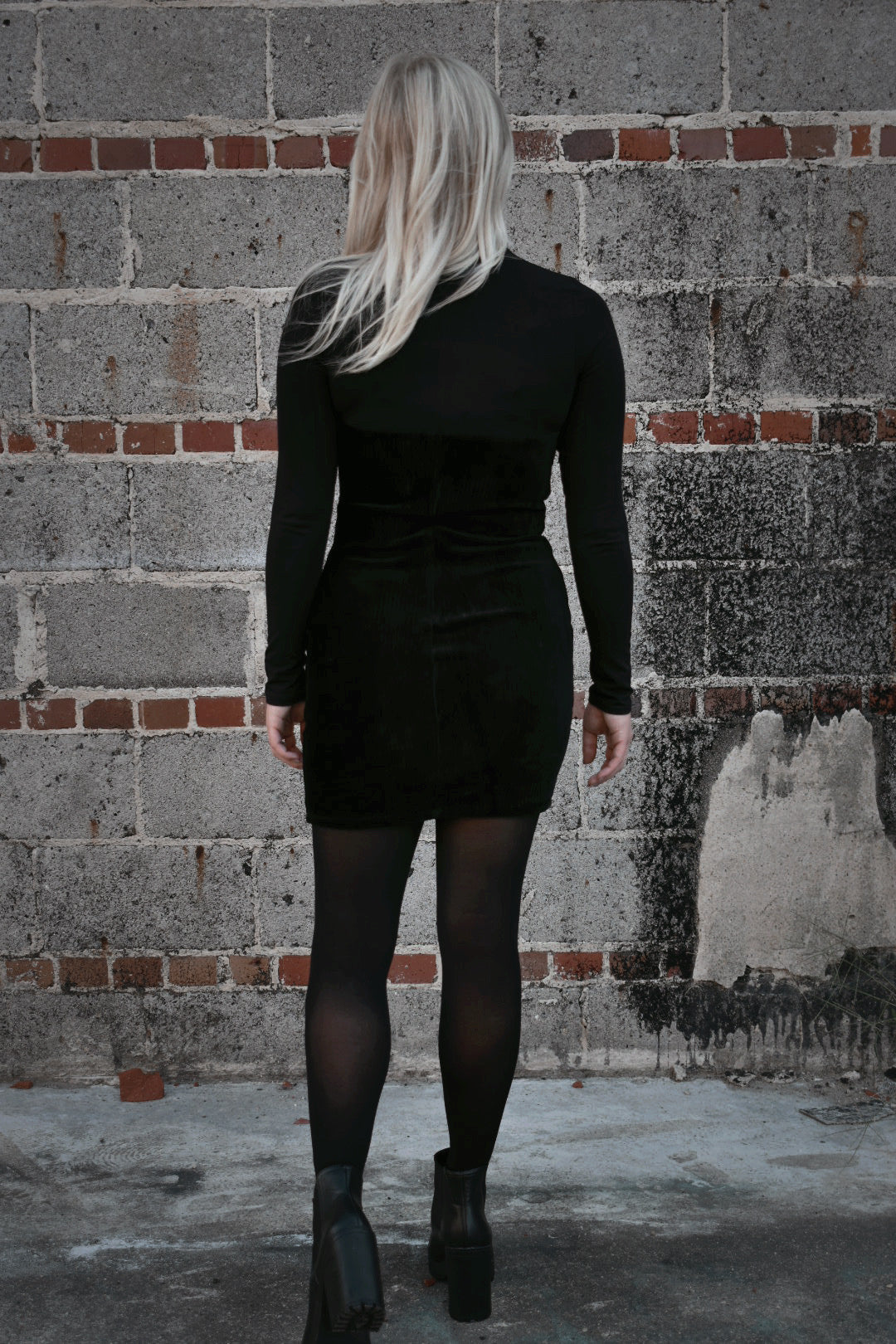 Vore Velvet Corset Mini Dress - Theblackcrownboutique